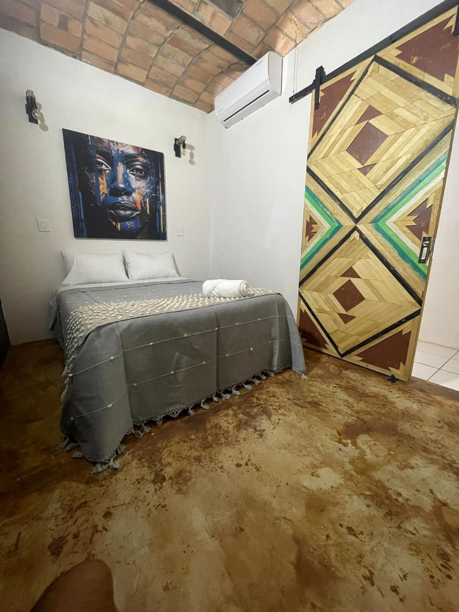 Akoma San Pancho San Francisco  Rum bild